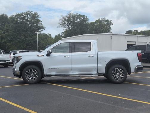 Glacier White 2026 GMC Sierra 1500 SLT