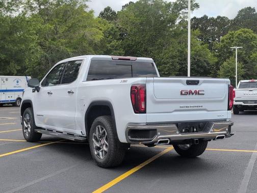 Glacier White 2026 GMC Sierra 1500 SLT