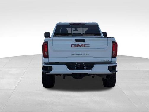 2023 GMC Sierra 2500 AT4