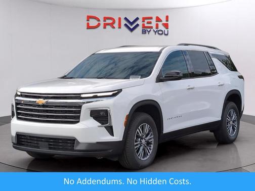 Summit White 2026 Chevrolet Traverse LT