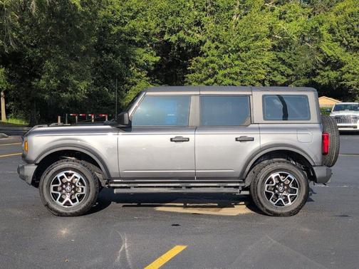 Carbonized Gray 2022 Ford Bronco Base