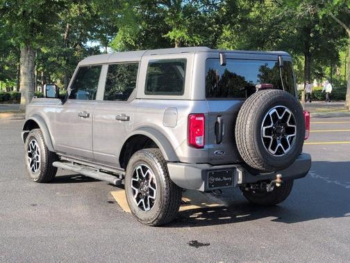 Carbonized Gray 2022 Ford Bronco Base
