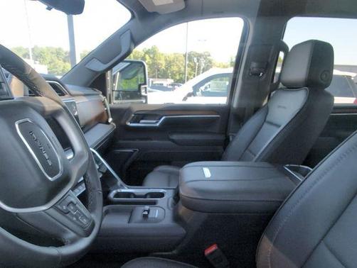 2025 GMC Sierra 2500 Denali