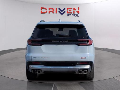 2026 GMC Acadia Denali