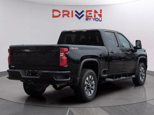 2023 Chevrolet Silverado 2500 Custom