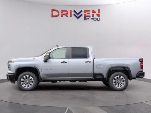 2026 Chevrolet Silverado 2500 Custom