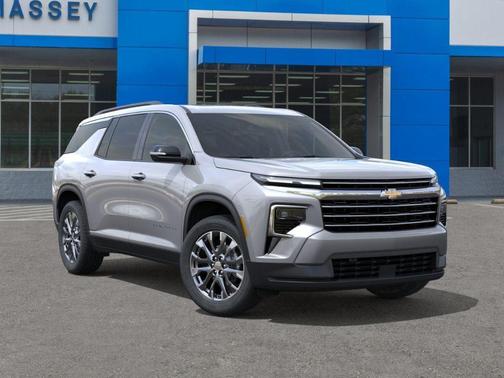 Sterling Gray Metallic 2026 Chevrolet Traverse LT
