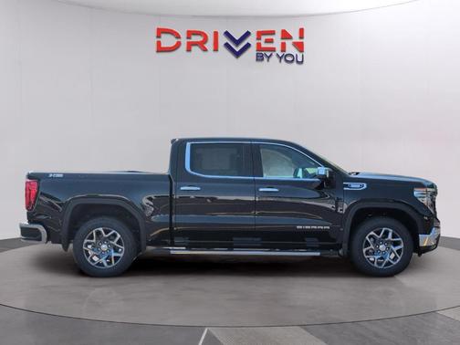 Onyx Black 2026 GMC Sierra 1500 SLT