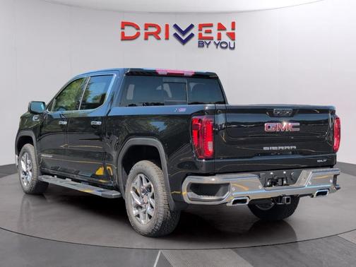 Onyx Black 2026 GMC Sierra 1500 SLT