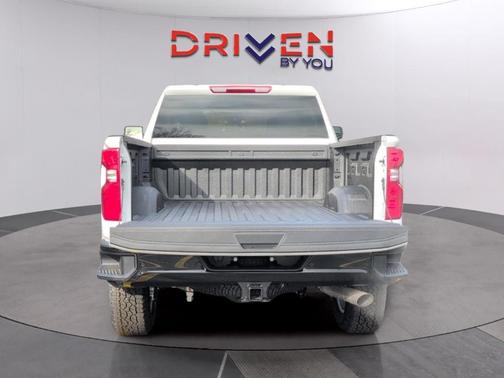 2026 Chevrolet Silverado 2500 Custom