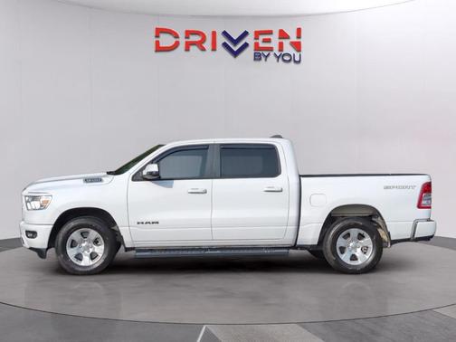 Bright White Clearcoat 2023 RAM 1500 Big Horn