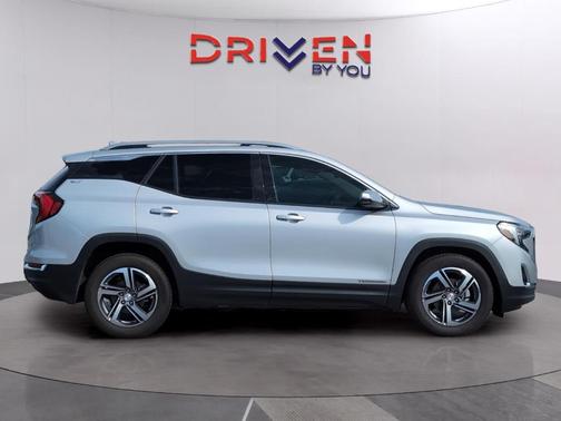 2021 GMC Terrain SLT