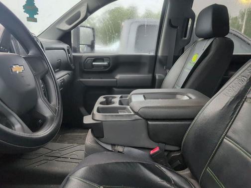 Silver Ice Metallic 2022 Chevrolet Silverado 2500 Custom