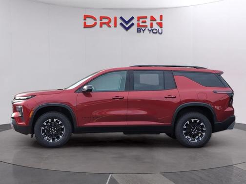 Radiant Red 2026 Chevrolet Traverse Z71