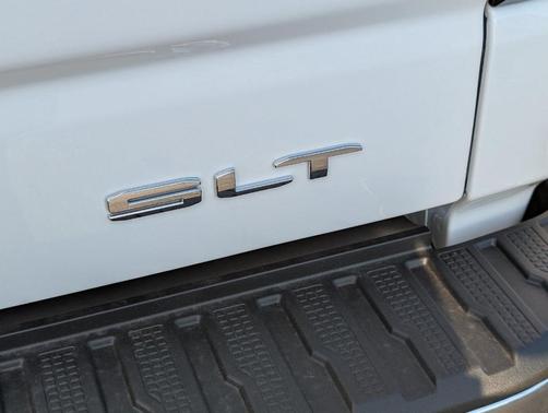 Summit White 2026 GMC Sierra 1500 SLT