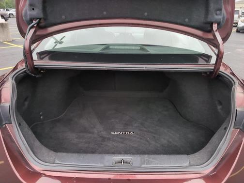 Rosewood Metallic 2024 Nissan Sentra SV