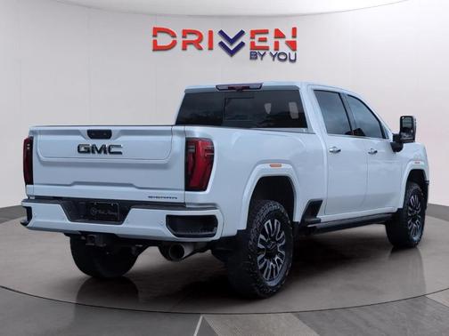 White Frost Tri-Coat 2024 GMC Sierra 3500 Denali Ultimate