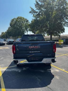 Pacific Blue Metallic 2022 GMC Sierra 1500 SLT