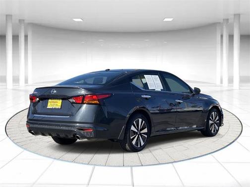 2020 Nissan Altima 2.5 SV