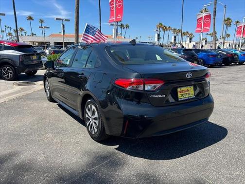 2022 Toyota Corolla Hybrid LE