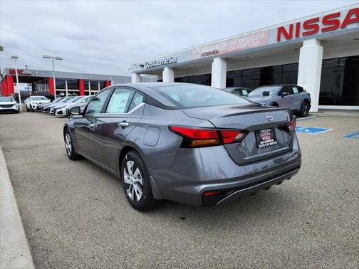 2025 Nissan Altima S FWD