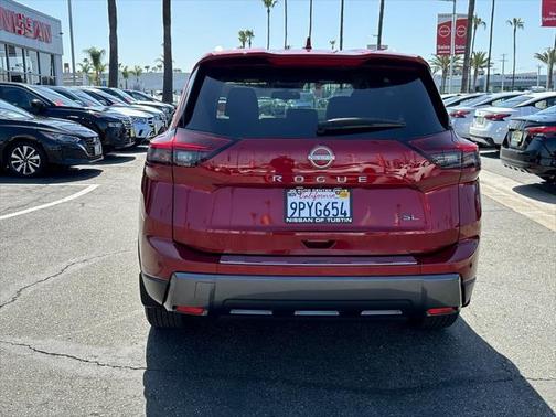 2024 Nissan Rogue SL