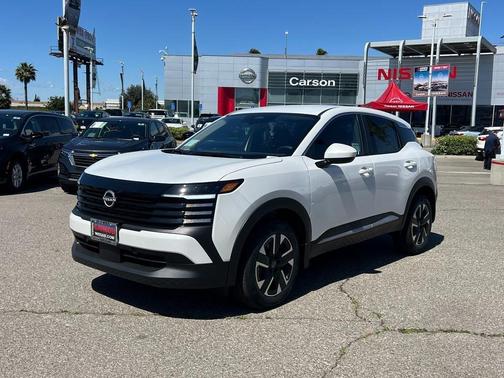2025 Nissan Kicks SV