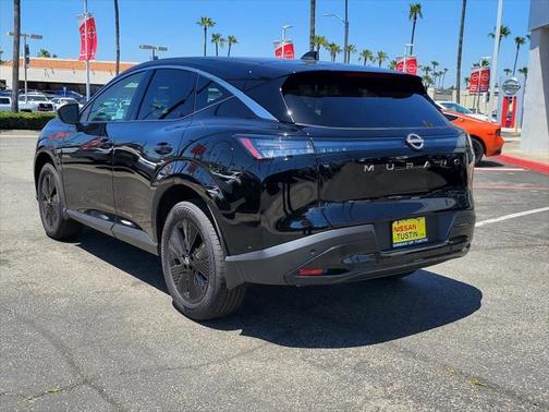 2025 Nissan Murano SV