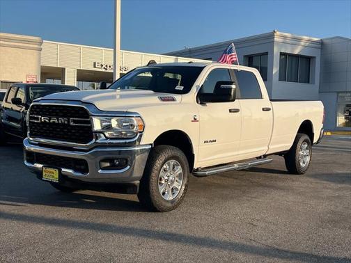 2023 RAM 2500 Big Horn Crew Cab 4x4 8' Box