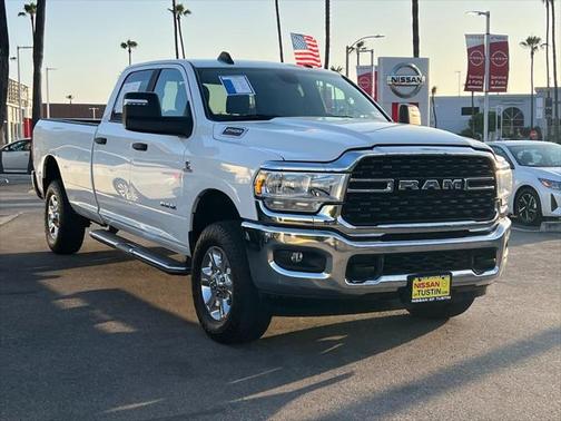 2023 RAM 2500 Big Horn Crew Cab 4x4 8' Box