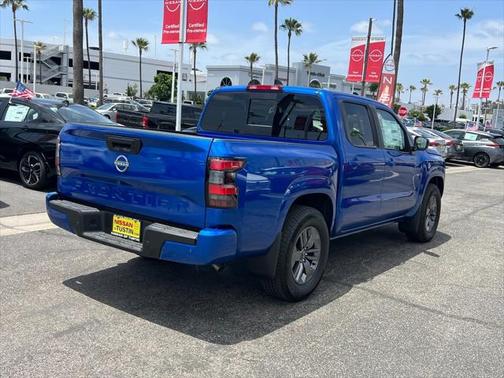 2025 Nissan Frontier SV