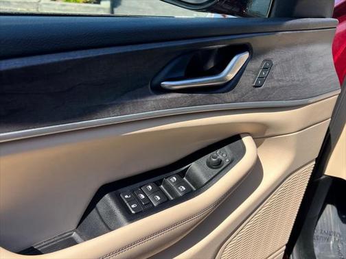 2023 Jeep Grand Cherokee Limited X