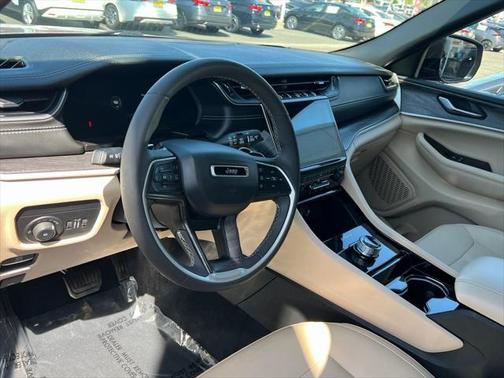 2023 Jeep Grand Cherokee Limited X