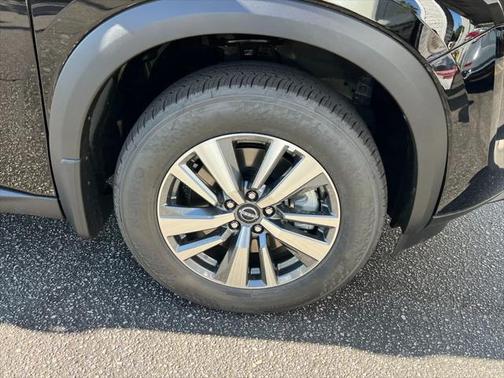 2024 Nissan Pathfinder SL FWD