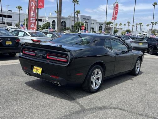 2021 Dodge Challenger SXT