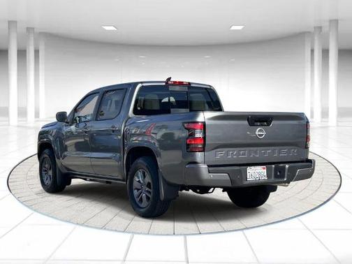 Gun Metallic 2025 Nissan Frontier SV