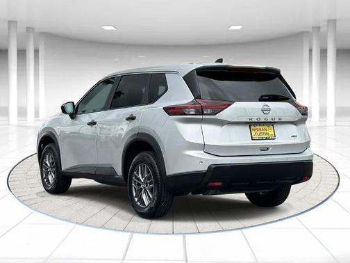 Brilliant Silver Metallic 2024 Nissan Rogue S