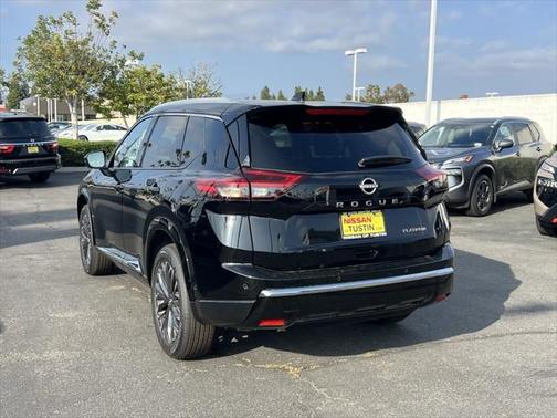 2025 Nissan Rogue Platinum