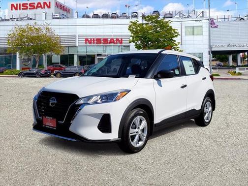 2025 Nissan Kicks S