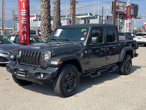 2021 Jeep Gladiator Sport