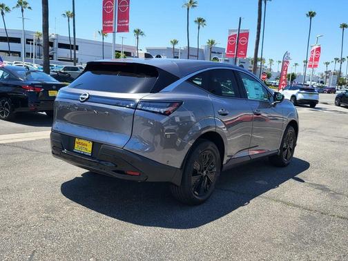 2025 Nissan Murano SV