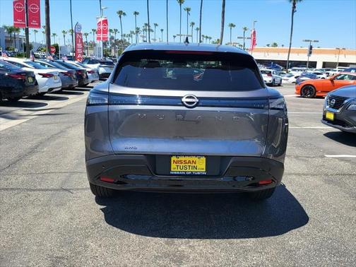 2025 Nissan Murano SV