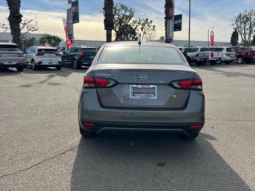 2025 Nissan Versa 1.6 S