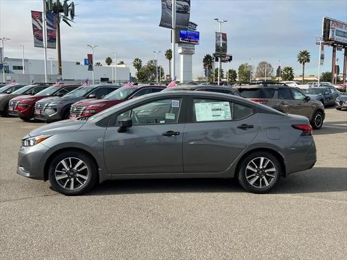 2025 Nissan Versa 1.6 S