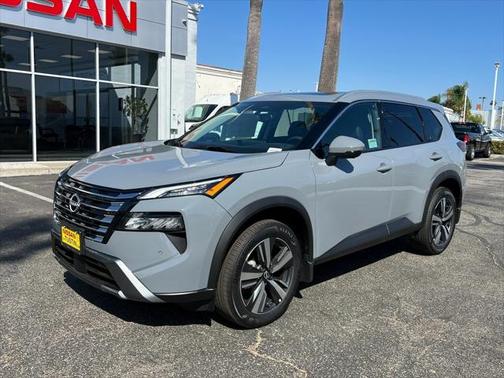 2025 Nissan Rogue SL