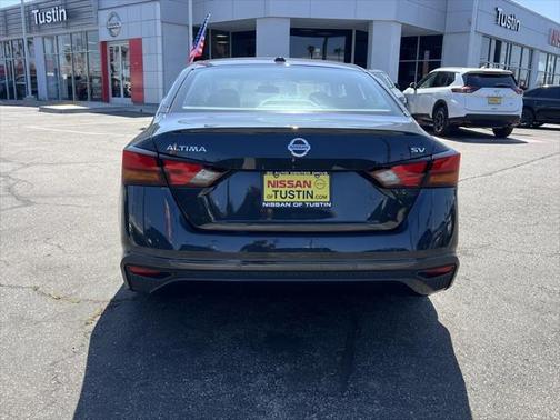 2022 Nissan Altima 2.5 SV