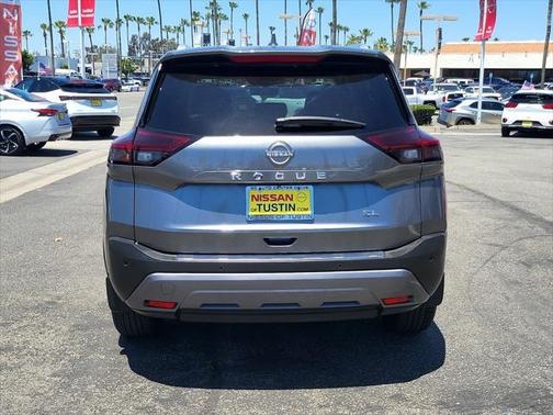 2022 Nissan Rogue SL