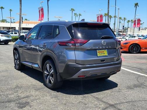 2022 Nissan Rogue SL