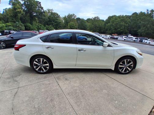 2017 Nissan Altima 2.5 SV