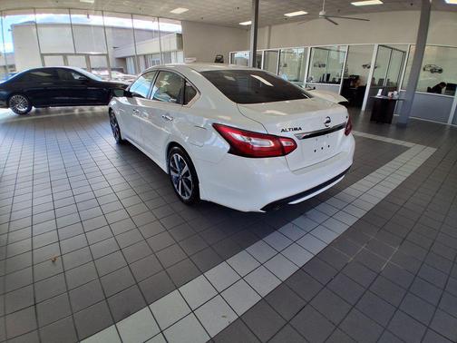 2017 Nissan Altima 2.5 SV